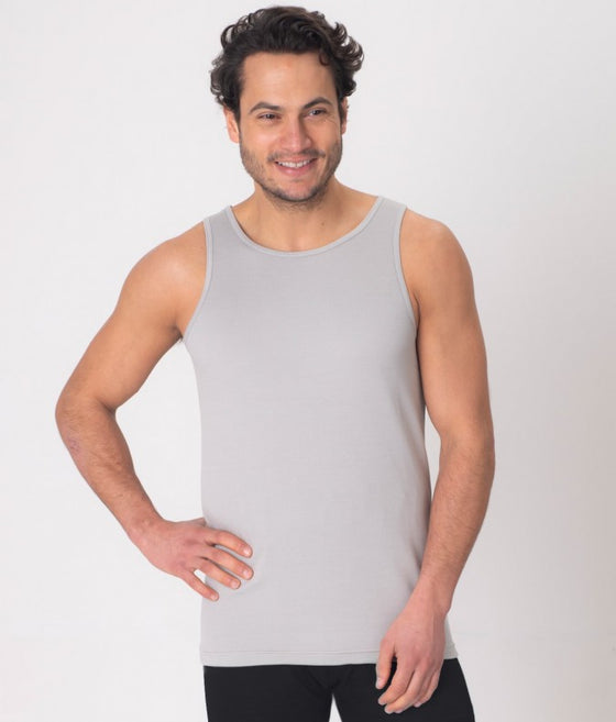 EMF protective Leblok vest in grey on a man - front